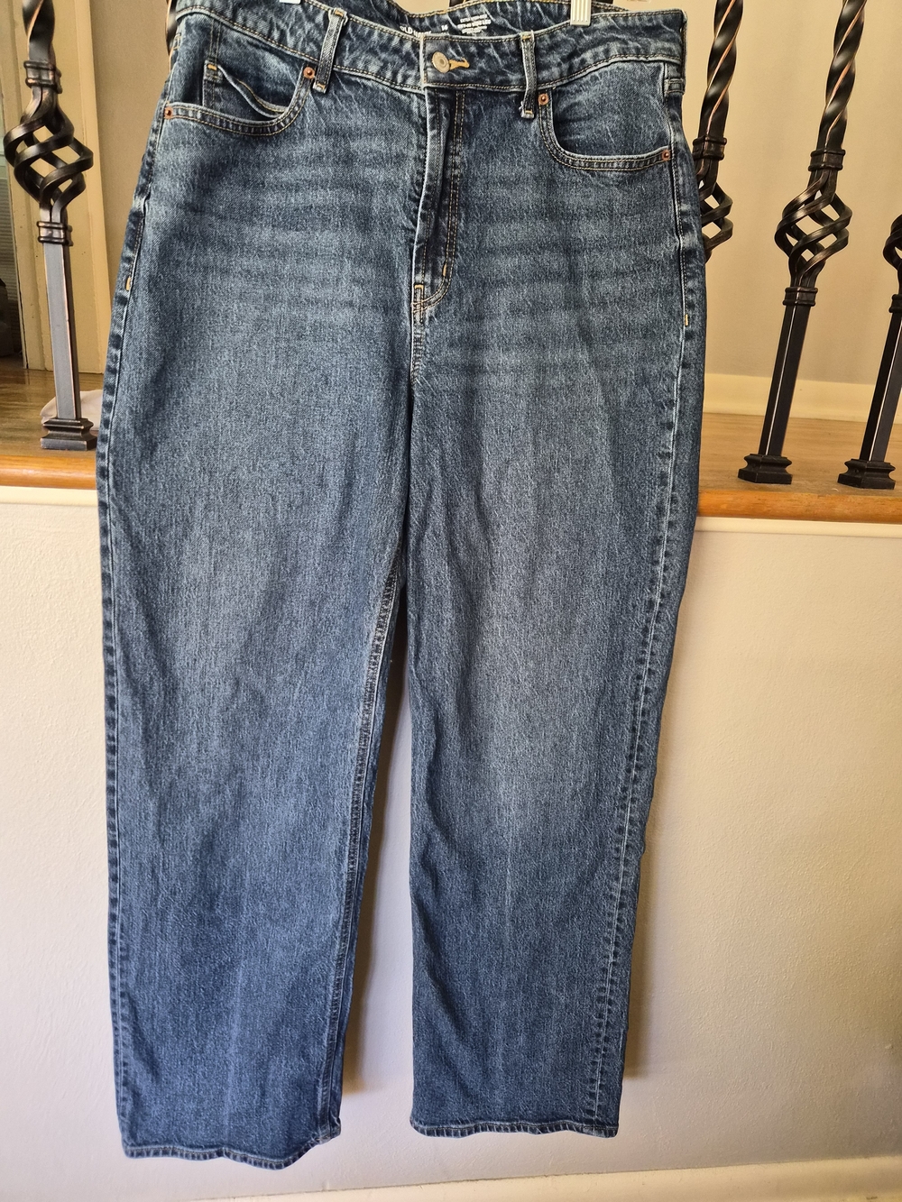 Old Navy Straight-Leg Mid/Light Blue Jeans Long Inseam
